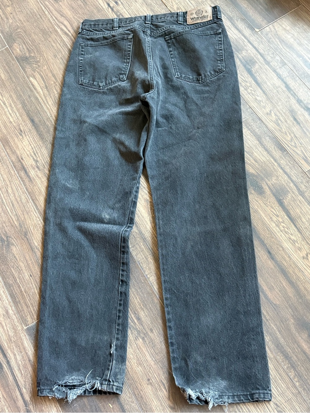 Men’s Wrangler Black Jeans